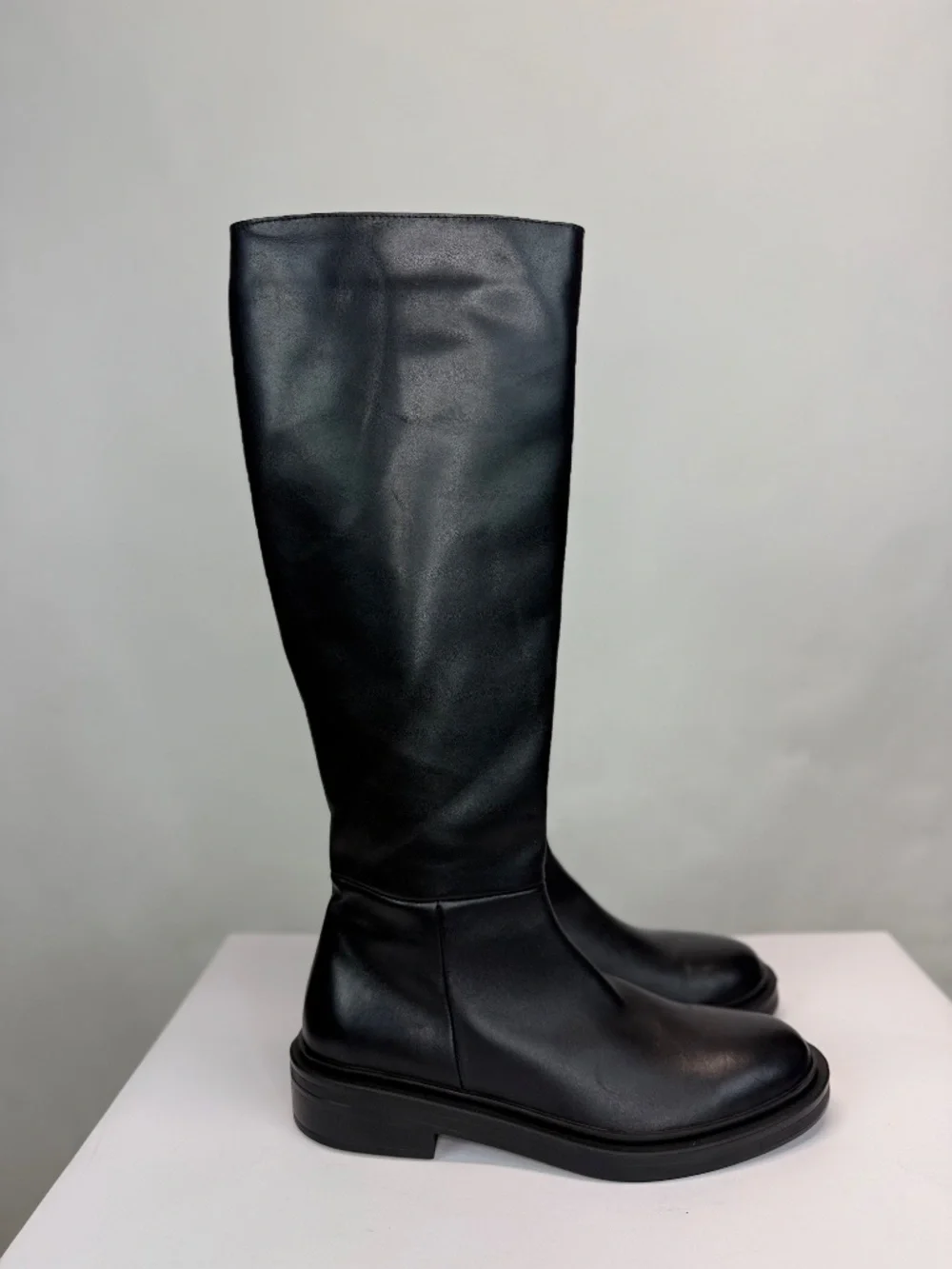 La CANADIENNE Black Leather Over-the-Knee Riding Boots